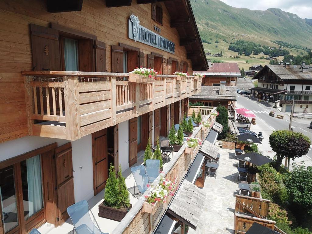 L'Alpage Hotell Le Grand-Bornand Exteriör bild