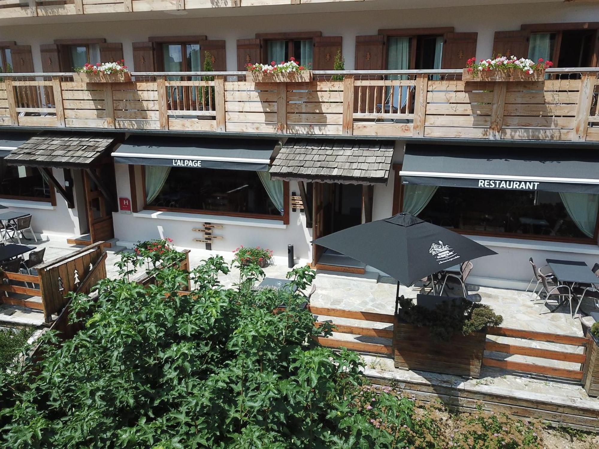 L'Alpage Hotell Le Grand-Bornand Exteriör bild